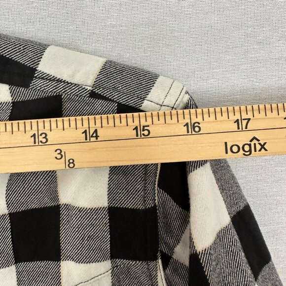 LEVIS WOMEN'S BLACK WHITE PLAID NFL ORLEANS SAINTS SNAP BUTTON UP SHIRT SIZE XL - Picture 9 of 12